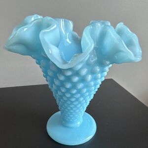 Vintage Fenton Robin Egg Blue Hobnail Ruffled Vase